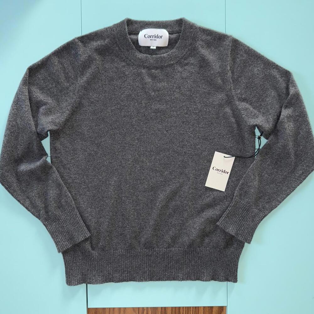 Corridor 100% Cashmere Sweater New with Tags Small